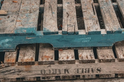 Ideas for up-cycling wooden pallets
