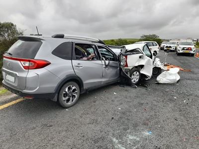 1 dood, 4 ernstig beseer in ongeluk op N2