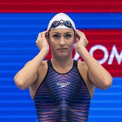 Tatjana Schoenmaker makes history by storming to gold at World Champs 