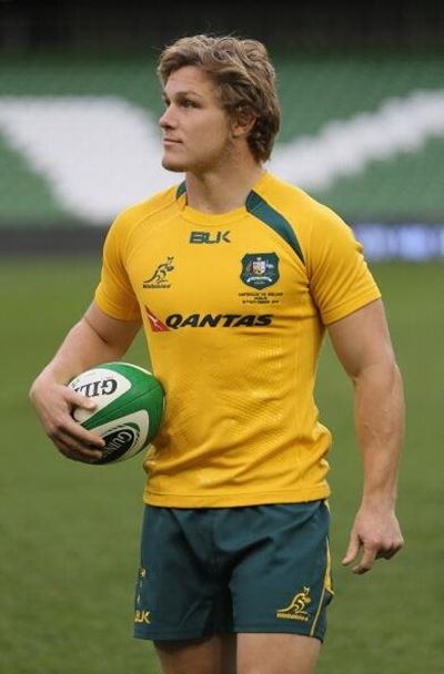 Hooper quits as Waratahs captain, still wants to lead Australia