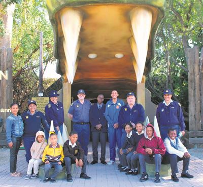 Uitstappie vir kinders saam met Vispol