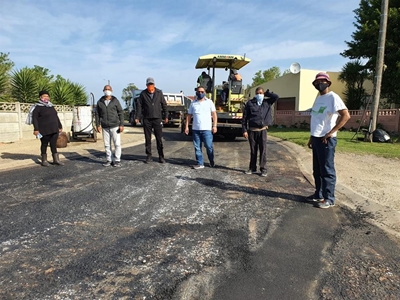 Inwoners keer vir swak padwerke