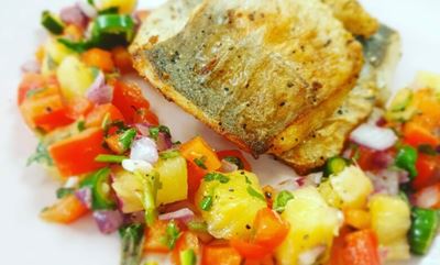 Grilled fish with pineapple jicama