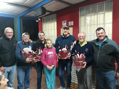 Supporters buit kampioenskap naelskraaps