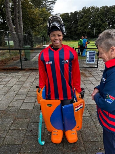 LVS hockey player trains in Netherlands