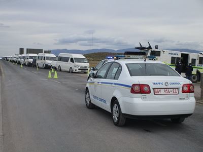 Taxis stream into Eastern Cape