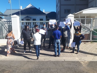 Teacher assistants protest after 2 months of no pay