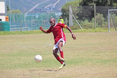 Smuts holds off Red Eagles charge