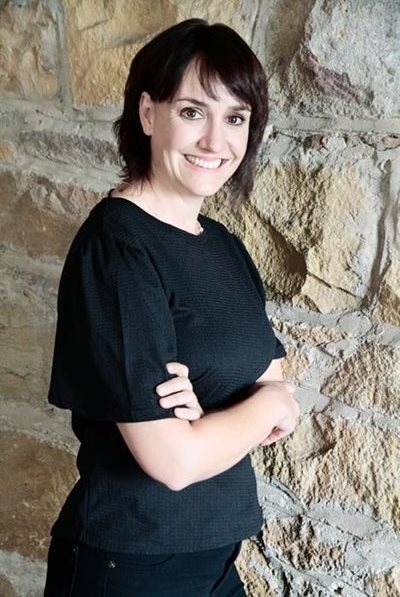 REGSTREEKS - Dood en die brandendrooi son