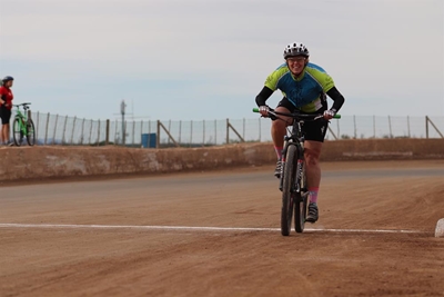 Fietsryreeks begin op ovaalbaan