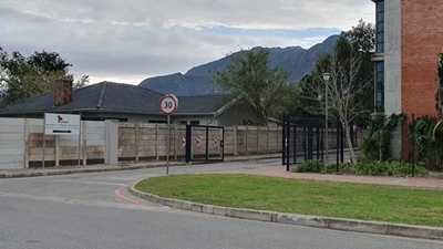 Update: Victoria Street entry gate to George Municipality remains open
