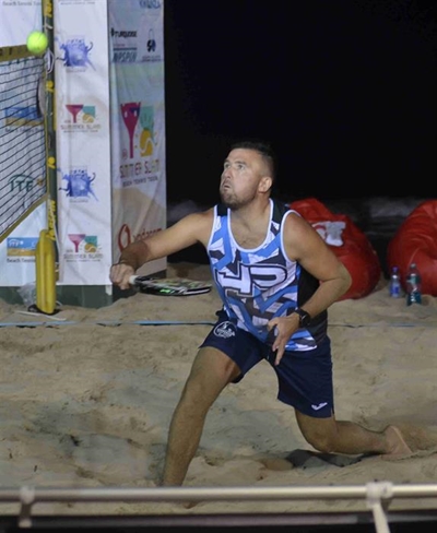 Sand, sea and some super slams