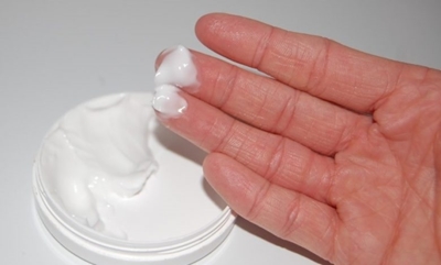 Homemade remedies for dry hands