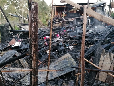Twee gesinne dakloos na brand in Blanco