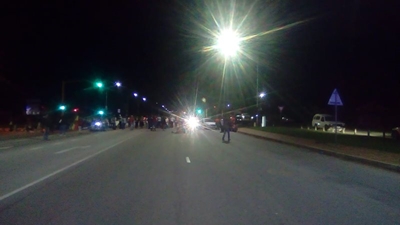 Illegal squatters block Beach Road