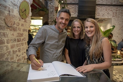 1 600 book lovers rock up for literary fest