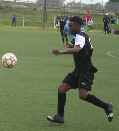 Grassy Park United surprise Black Cats at home