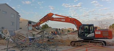 Condolences for families of George building collapse