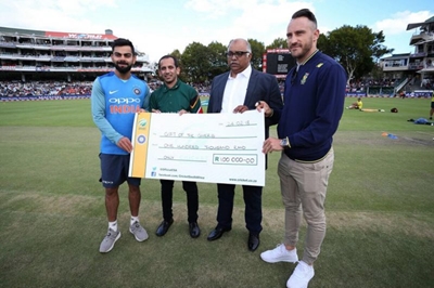 Proteas and Indian team make donation to Cape Town Water Crisis