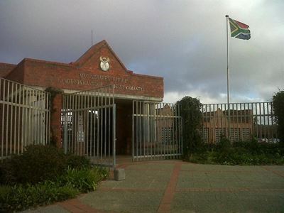 Laerskool onderwyser vandag in hof  
