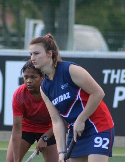 Versatile Jacki in Eden hockey team