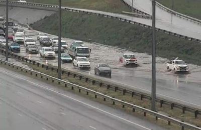 Joburg becomes Venice as flooding, heavy rains turns roads into rivers