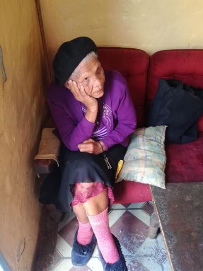 Ouma Sarie se Moses kook aanlyn