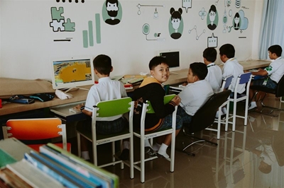 South Africa’s schools ‘lag in digital use’ – study