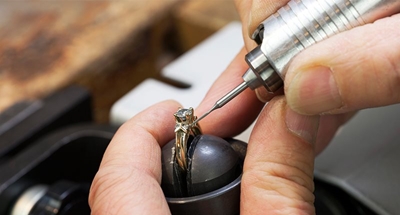 Top 10 questions to ask when choosing a jeweller