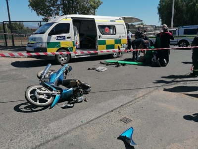 Motorfietsryer beseer tydens botsing