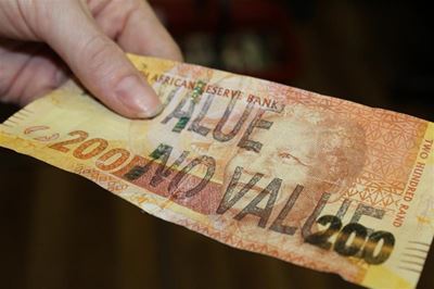 Fake R200 notes found in Graaff-Reinet 