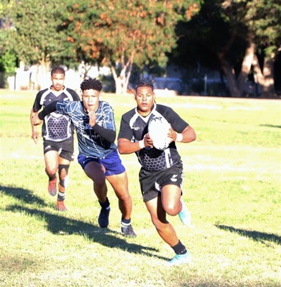 All Blacks en Collegians wen; Bridgton verloor