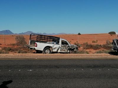 Bakkie tref vragmotor