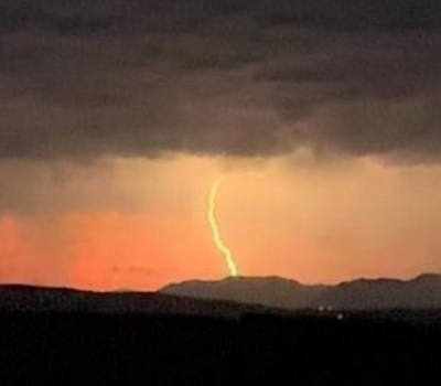 Wildfires caused by lightning 