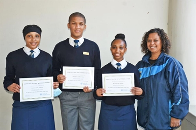 Hoërskool Albertinia neem deel in toespraakkompetisie