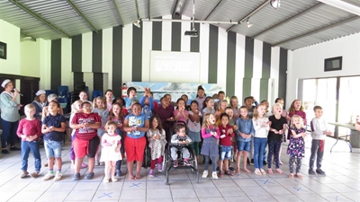 Kinders geniet Vakansie Bybelskool