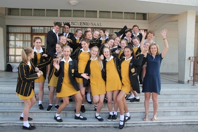 Outeniqua High heading for XXL