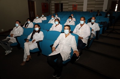 SA-based Cuban doctors take home salaries while intern doctors remain unpaid