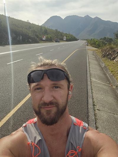 Support The Road to Hope 600km run for hungry children