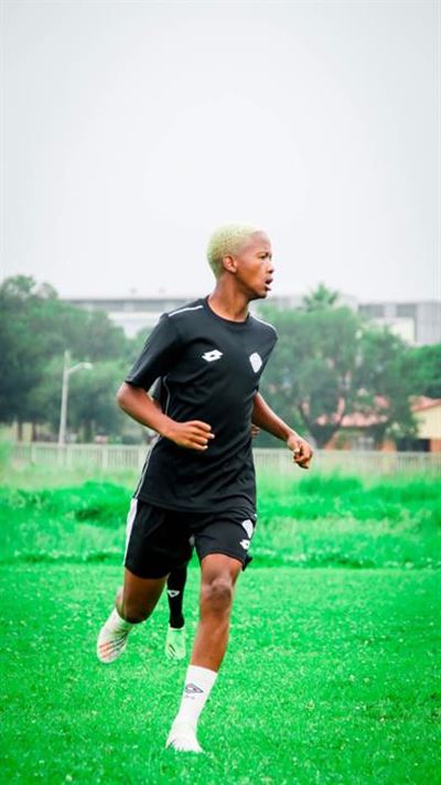 Help Anam reach his football dream