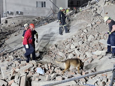 Update on building collapse, Victoria Street: 23 patients extracted