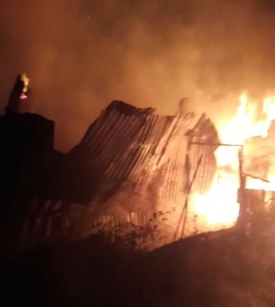 Twee sterf in verwoestende brand