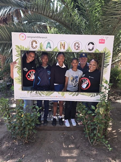 Polisie neem kinders op 'n besonderse besoek
