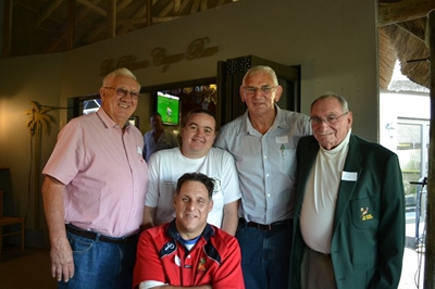 Riversdal-rugbyklub se oudspelers hou reunie