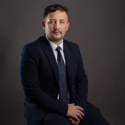 Latente gebreke, wanvoorstellings, stilswye en die perke van die voetstootsklousule by verkoop van 'n residensiële eiendom