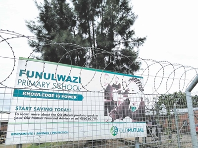 Gunmen storm school premises