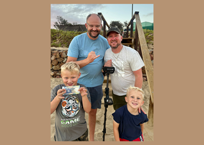 Mossel Bay dad and sons find holidaymakers' wedding rings