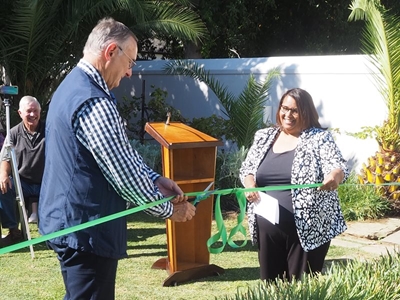 Van Ryneveld’s Pass Dam lantern unveiled at Graaff-Reinet Museum