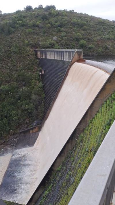 Outeniqua Pas gesluit