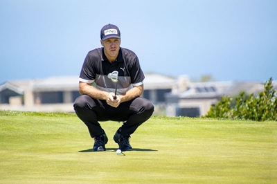 Harvey holds tight lead after first round of Origins of Golf
